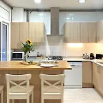 Cozy 7p With Terrace * Barcelona
