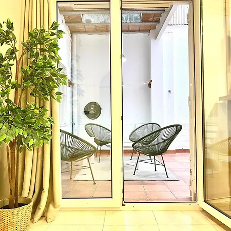 Cozy 7p With Terrace Lägenhet Barcelona
