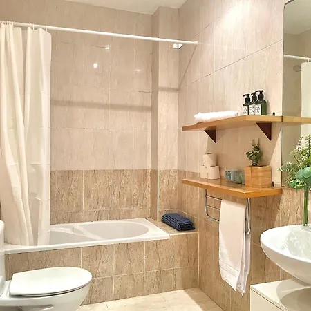 アパート Cozy 7p With Terrace
